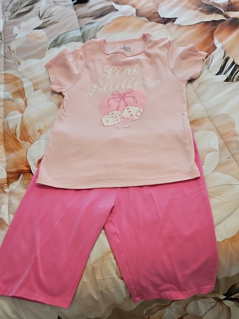 Place SHORTS XXL 16 w Coordinzted Top PINK ladies GREASE movie S Adults Kids 16